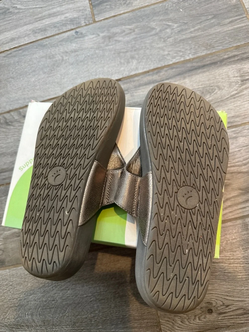 BareTraps Metallic Gunmetal Beaded Thong Sandals 11 M - Picture 4 of 6